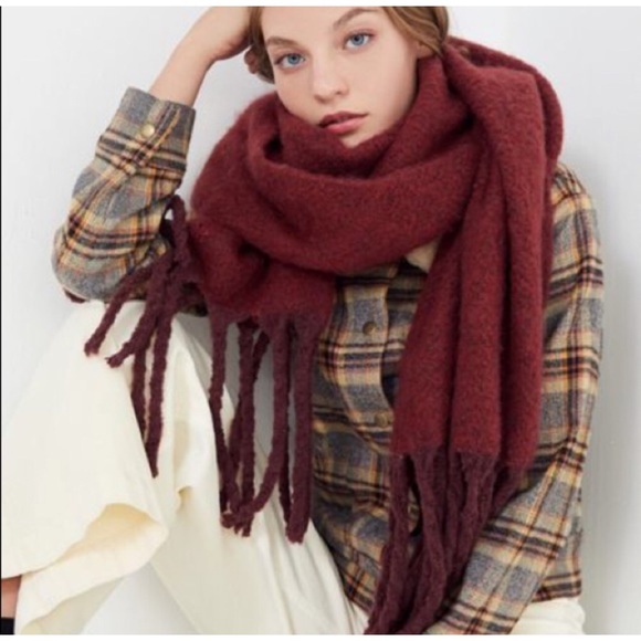 Urban Outfitters Accessories - Urban Outfitters Blanket Scarf